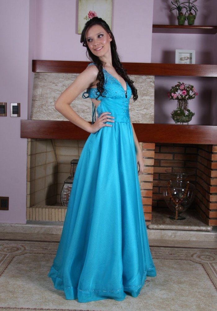 Vestido de Debutante Azul - 13 - 2 - Hipnose Alta Costura e Spa para Noivas e Noivos - Campinas - SP - 2