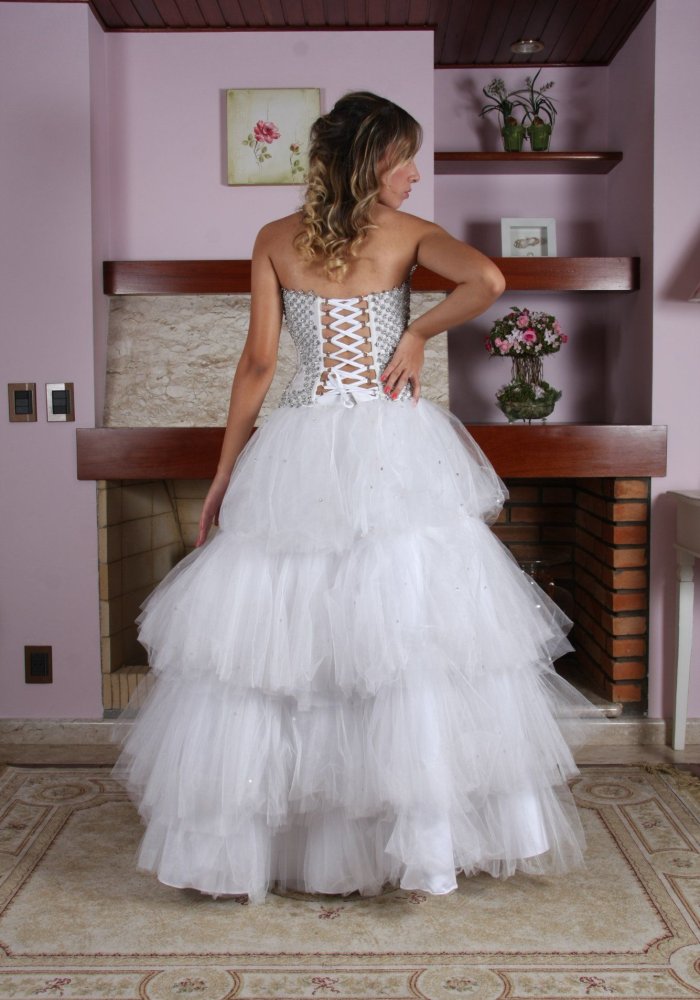 Vestido de Debutante Branco - 6 - 3 - Hipnose Alta Costura e Spa para Noivas e Noivos - Campinas - SP - 1