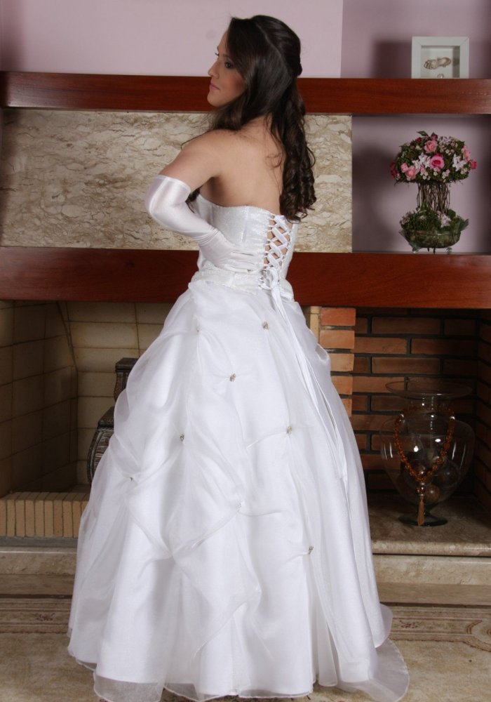 Vestido de Debutante Branco - 8 - 3 - Hipnose Alta Costura e Spa para Noivas e Noivos - Campinas - SP - 1