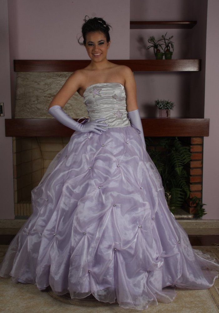 Vestido de Debutante Lilas - 4 - 2 - Hipnose Alta Costura e Spa para Noivas e Noivos - Campinas - SP - 2