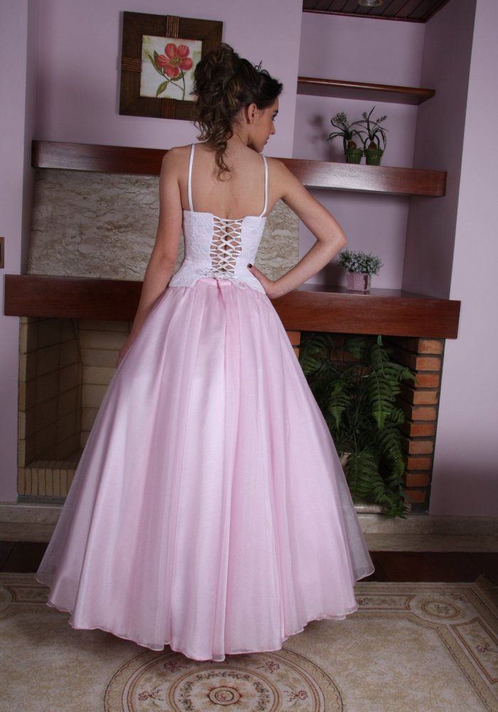 Vestido de Debutante Rosa - 6 - 3 - Hipnose Alta Costura e Spa para Noivas e Noivos - Campinas - SP - 1