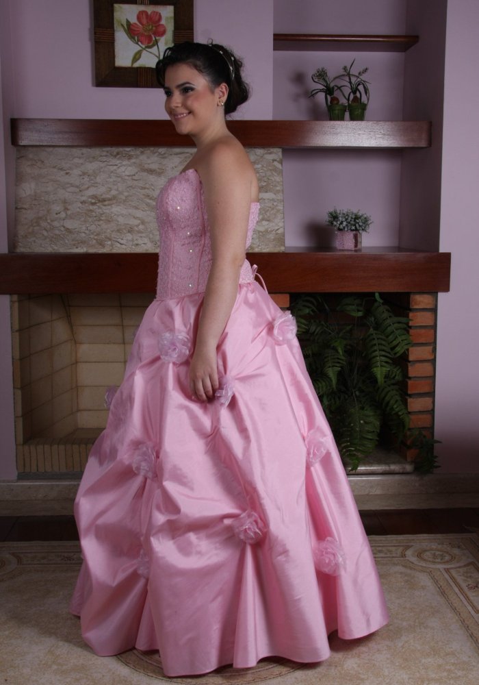 Vestido de Debutante Rosa - 9 - 2 - Hipnose Alta Costura e Spa para Noivas e Noivos - Campinas - SP - 2