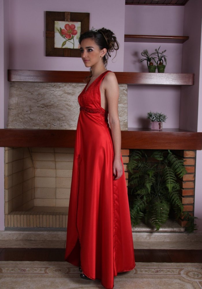 Vestido de Debutante Vermelho - 3 - 2 - Hipnose Alta Costura e Spa para Noivas e Noivos - Campinas - SP - 2