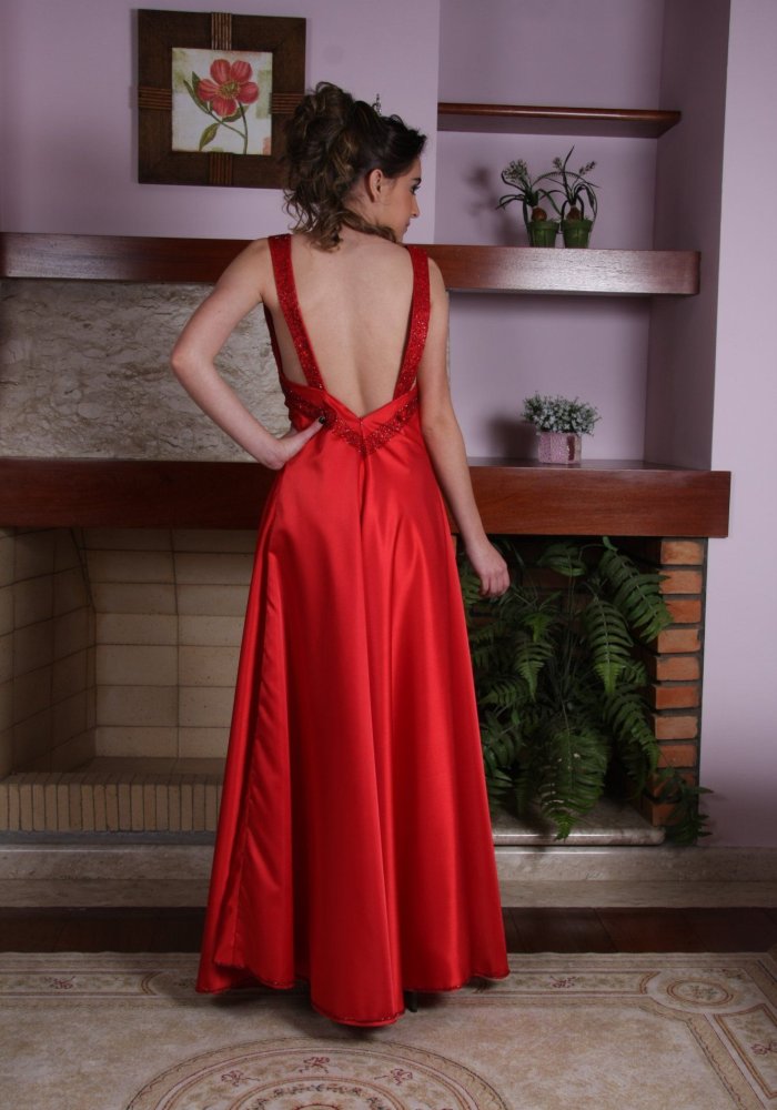 Vestido de Debutante Vermelho - 3 - 3 - Hipnose Alta Costura e Spa para Noivas e Noivos - Campinas - SP - 1