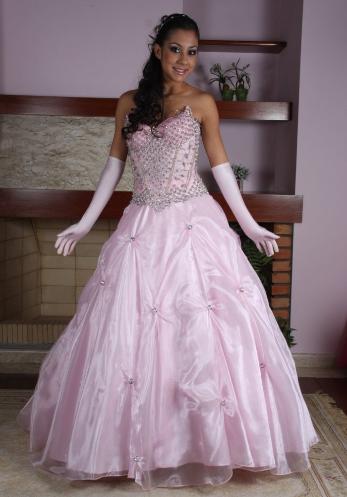 Vestido de Debutante Rosa - 3 - 3 - Hipnose Alta Costura e Spa para Noivas e Noivos - Campinas - SP - 1