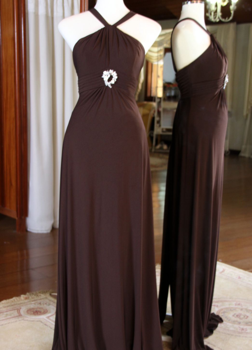 Vestidos para Mães, Madrinhas e Moda Festas - 106 - Hipnose Alta Costura e Spa para Noivas e Noivos - Campinas - SP Vestido de Festa para Mães, Vestido de Festa para Madrinhas, Vestido de Festa para Formatura, Hipnose Alta Costura