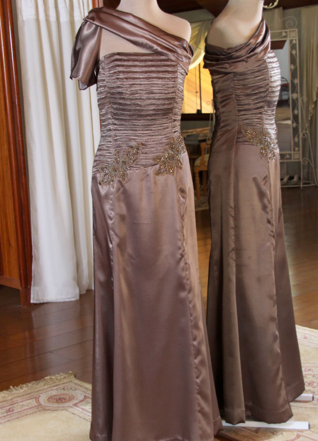 Vestidos para Mães, Madrinhas e Moda Festas - 107 - Hipnose Alta Costura e Spa para Noivas e Noivos - Campinas - SP Vestido de Festa para Mães, Vestido de Festa para Madrinhas, Vestido de Festa para Formatura, Hipnose Alta Costura