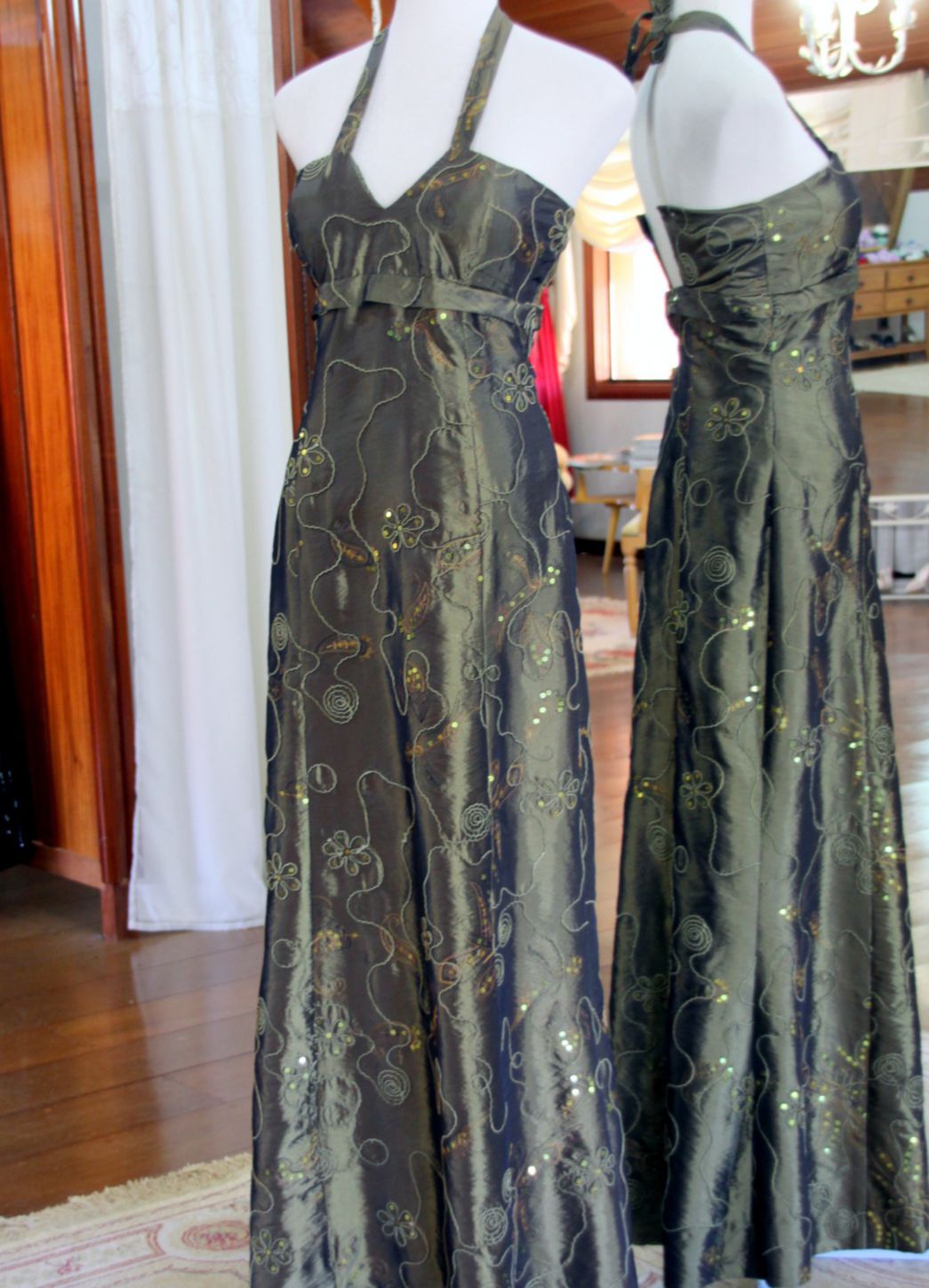 Vestidos para Mães, Madrinhas e Moda Festas - 116 - Hipnose Alta Costura e Spa para Noivas e Noivos - Campinas - SP Vestido de Festa para Mães, Vestido de Festa para Madrinhas, Vestido de Festa para Formatura, Hipnose Alta Costura