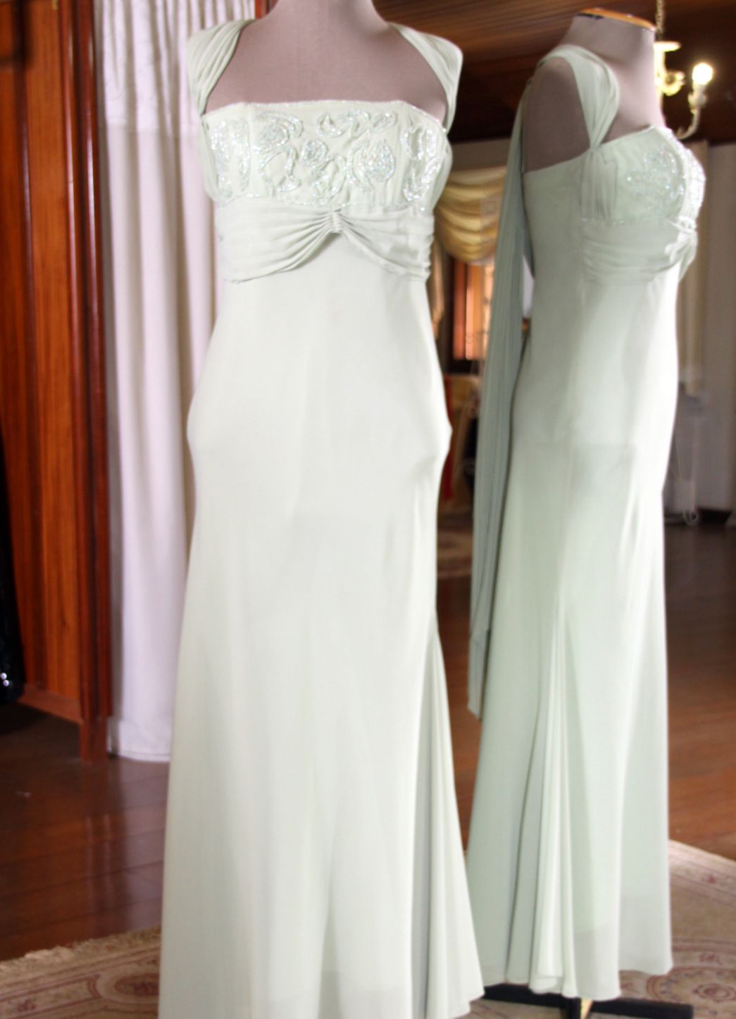 Vestidos para Mães, Madrinhas e Moda Festas - 117 - Hipnose Alta Costura e Spa para Noivas e Noivos - Campinas - SP Vestido de Festa para Mães, Vestido de Festa para Madrinhas, Vestido de Festa para Formatura, Hipnose Alta Costura