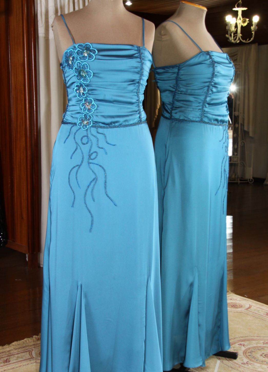 Vestidos para Mães, Madrinhas e Moda Festas - 125 - Hipnose Alta Costura e Spa para Noivas e Noivos - Campinas - SP Vestido de Festa para Mães, Vestido de Festa para Madrinhas, Vestido de Festa para Formatura, Hipnose Alta Costura