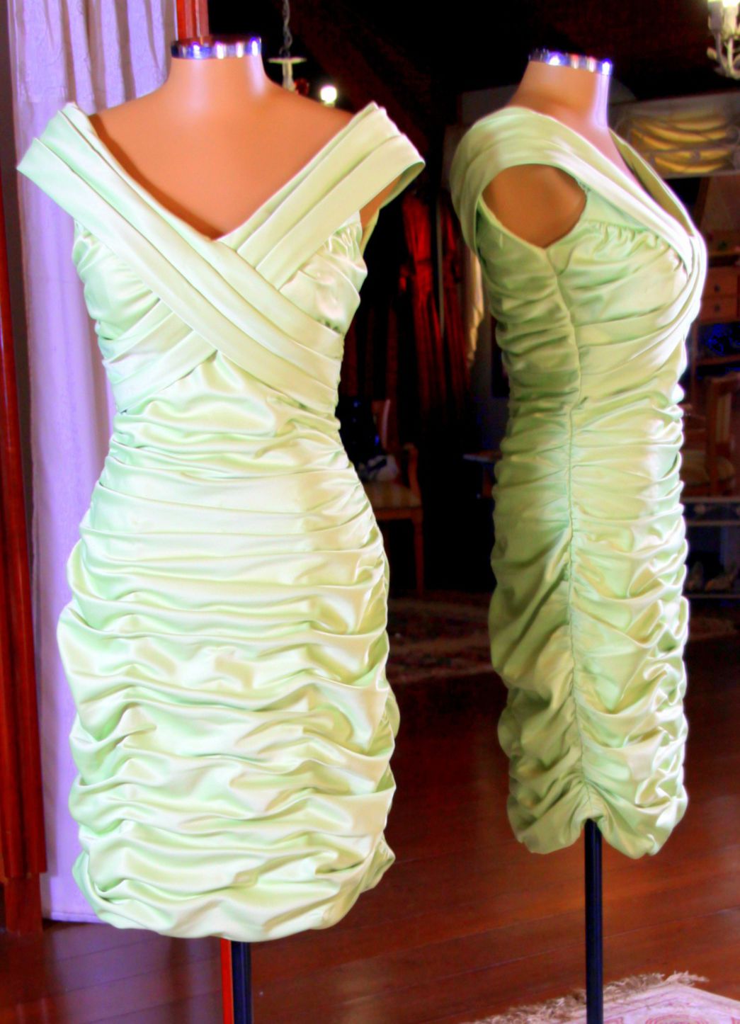 Vestidos para Mães, Madrinhas e Moda Festas - 139 - Hipnose Alta Costura e Spa para Noivas e Noivos - Campinas - SP Vestido de Festa para Mães, Vestido de Festa para Madrinhas, Vestido de Festa para Formatura, Hipnose Alta Costura