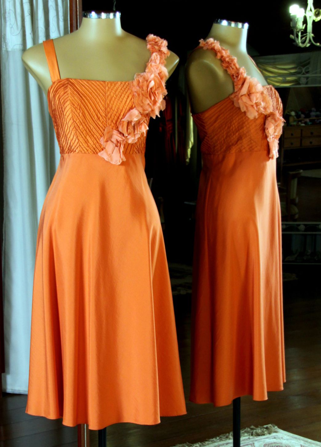 Vestidos para Mães, Madrinhas e Moda Festas - 140 - Hipnose Alta Costura e Spa para Noivas e Noivos - Campinas - SP Vestido de Festa para Mães, Vestido de Festa para Madrinhas, Vestido de Festa para Formatura, Hipnose Alta Costura