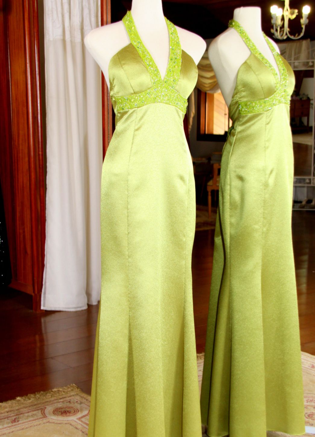 Vestidos para Mães, Madrinhas e Moda Festas - 142 - Hipnose Alta Costura e Spa para Noivas e Noivos - Campinas - SP Vestido de Festa para Mães, Vestido de Festa para Madrinhas, Vestido de Festa para Formatura, Hipnose Alta Costura