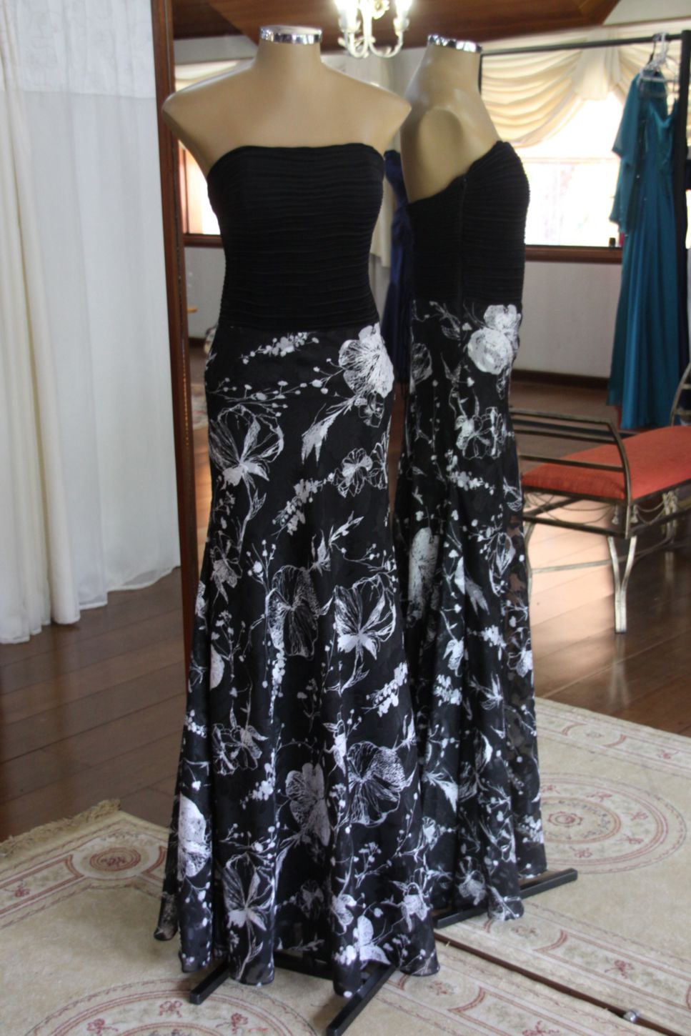 Vestidos para Mães, Madrinhas e Moda Festas - 154 - Hipnose Alta Costura e Spa para Noivas e Noivos - Campinas - SP Vestido de Festa para Mães, Vestido de Festa para Madrinhas, Vestido de Festa para Formatura, Hipnose Alta Costura