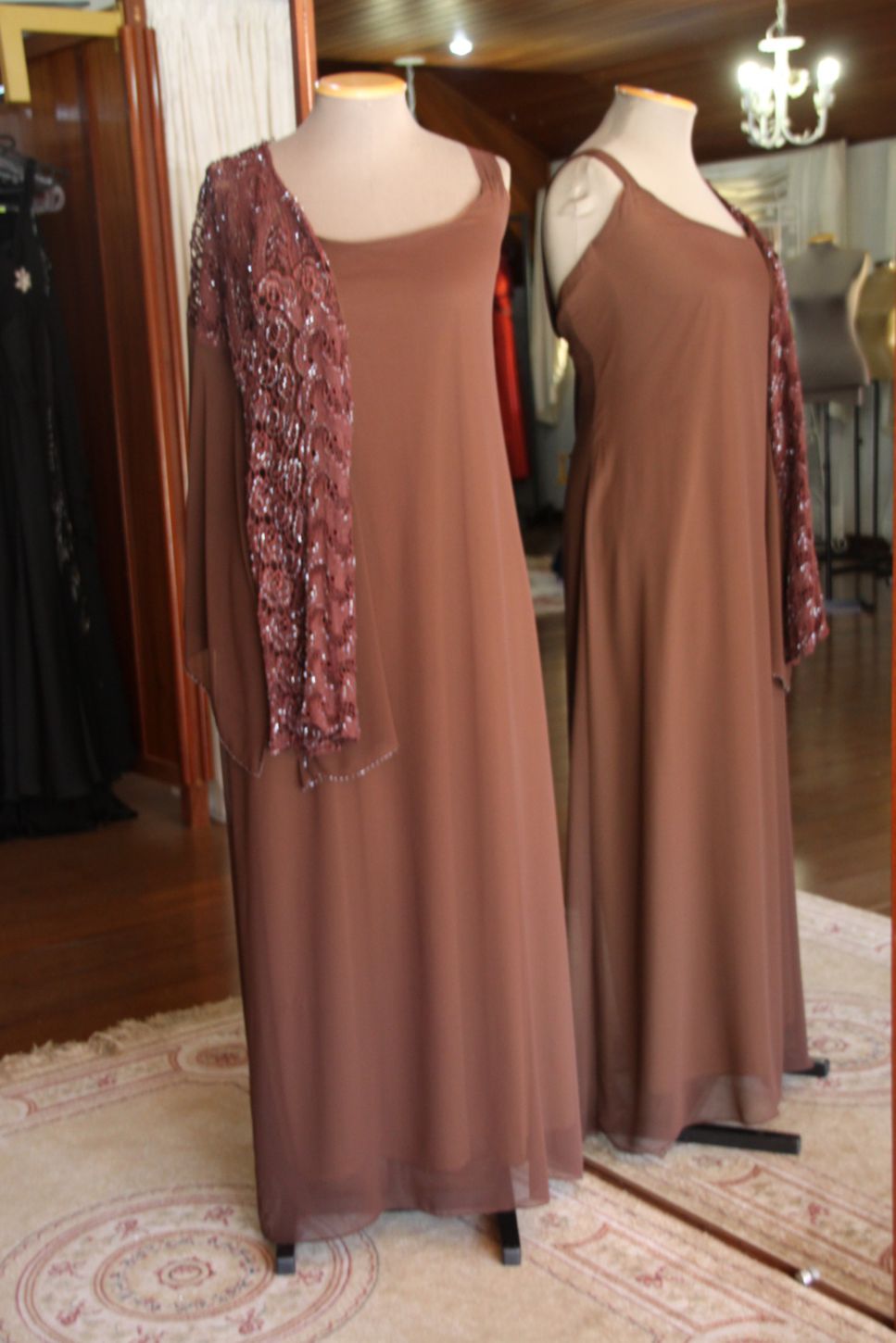 Vestidos para Mães, Madrinhas e Moda Festas - 157 - Hipnose Alta Costura e Spa para Noivas e Noivos - Campinas - SP Vestido de Festa para Mães, Vestido de Festa para Madrinhas, Vestido de Festa para Formatura, Hipnose Alta Costura