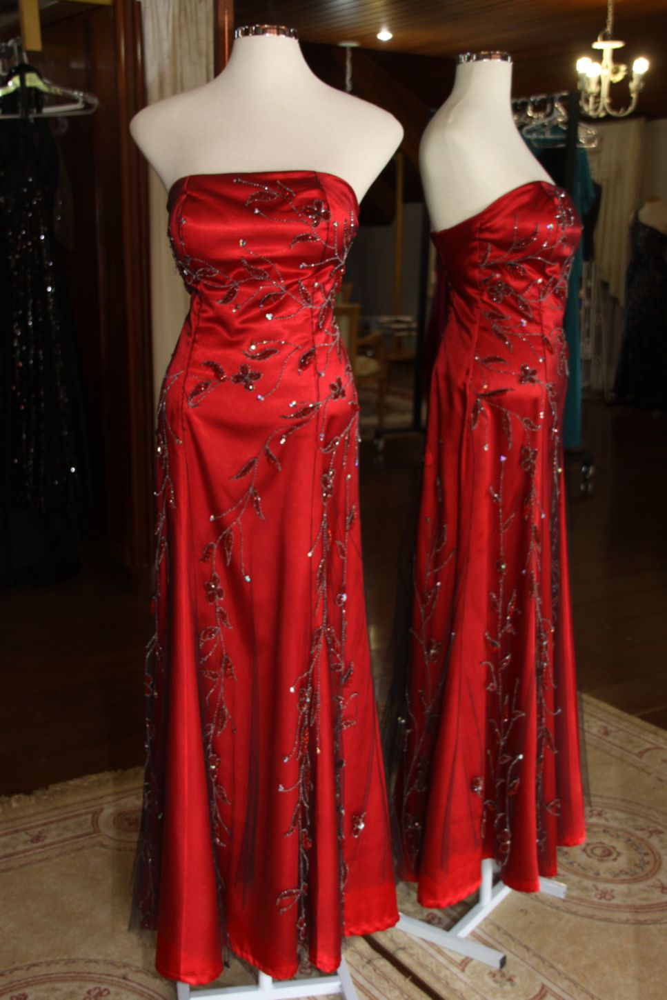 Vestidos para Mães, Madrinhas e Moda Festas - 18 - Hipnose Alta Costura e Spa para Noivas e Noivos - Campinas - SP Vestido de Festa para Mães, Vestido de Festa para Madrinhas, Vestido de Festa para Formatura, Hipnose Alta Costura