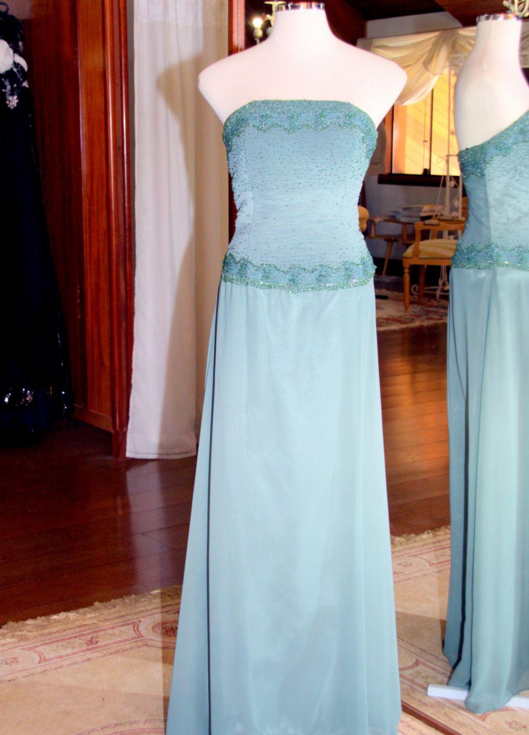 Vestidos para Mães, Madrinhas e Moda Festas - 180 - Hipnose Alta Costura e Spa para Noivas e Noivos - Campinas - SP Vestido de Festa para Mães, Vestido de Festa para Madrinhas, Vestido de Festa para Formatura, Hipnose Alta Costura