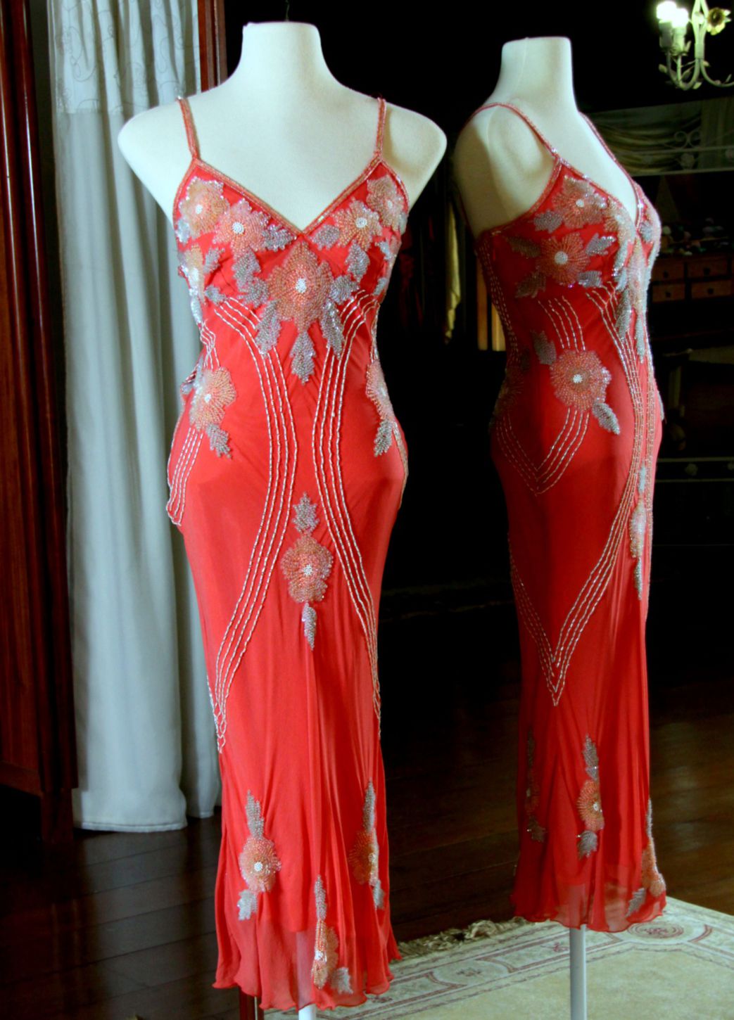 Vestidos para Mães, Madrinhas e Moda Festas - 181 - Hipnose Alta Costura e Spa para Noivas e Noivos - Campinas - SP Vestido de Festa para Mães, Vestido de Festa para Madrinhas, Vestido de Festa para Formatura, Hipnose Alta Costura