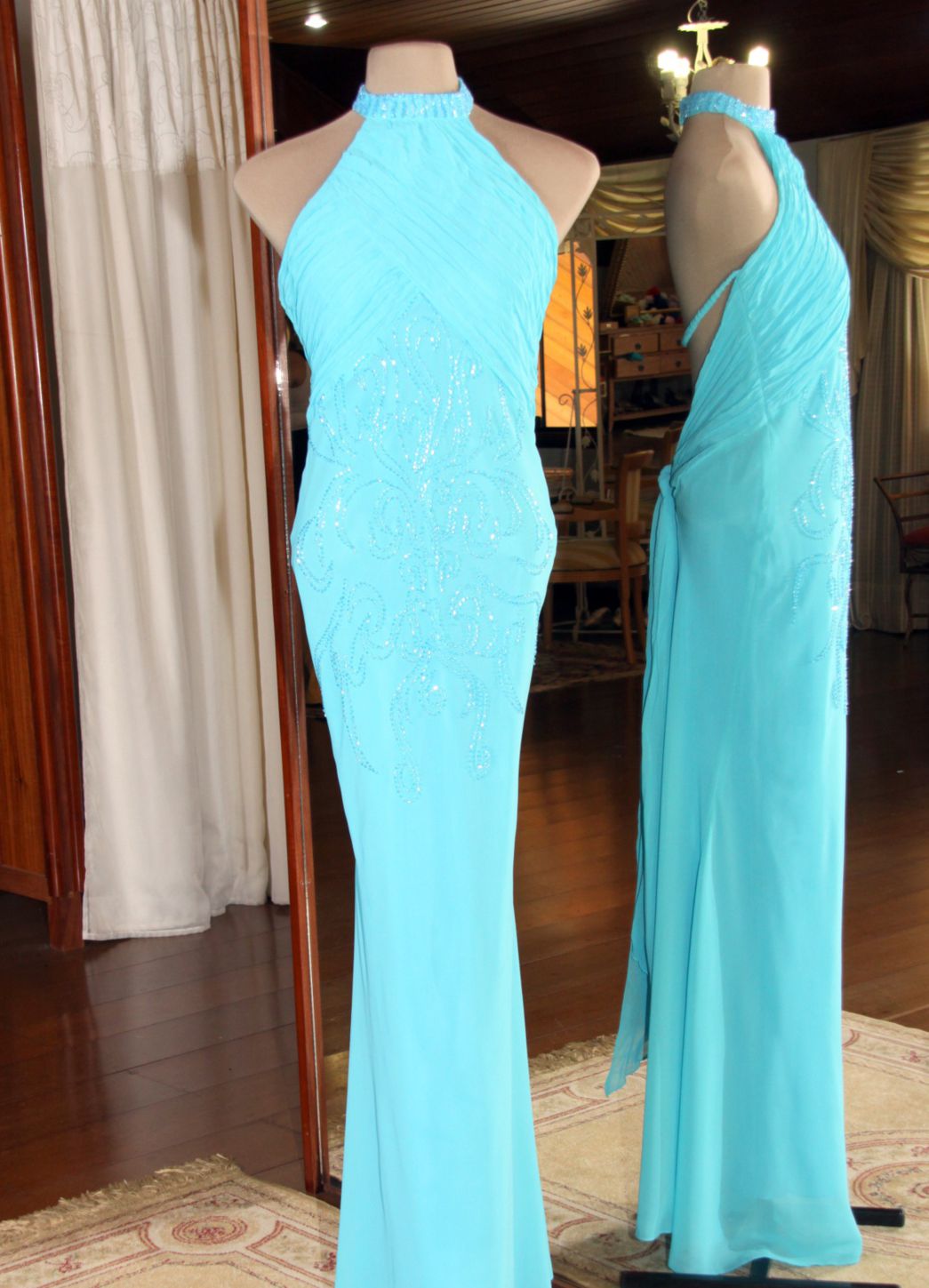 Vestidos para Mães, Madrinhas e Moda Festas - 192 - Hipnose Alta Costura e Spa para Noivas e Noivos - Campinas - SP Vestido de Festa para Mães, Vestido de Festa para Madrinhas, Vestido de Festa para Formatura, Hipnose Alta Costura