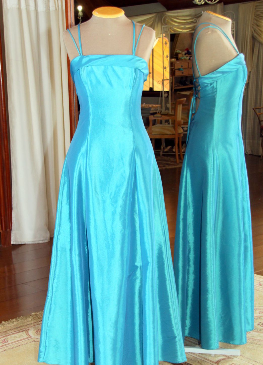 Vestidos para Mães, Madrinhas e Moda Festas - 195 - Hipnose Alta Costura e Spa para Noivas e Noivos - Campinas - SP Vestido de Festa para Mães, Vestido de Festa para Madrinhas, Vestido de Festa para Formatura, Hipnose Alta Costura