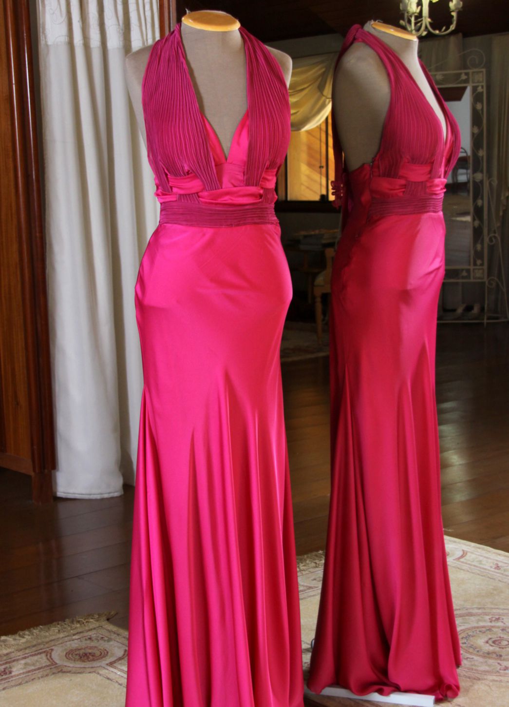 Vestidos para Mães, Madrinhas e Moda Festas - 202 - Hipnose Alta Costura e Spa para Noivas e Noivos - Campinas - SP Vestido de Festa para Mães, Vestido de Festa para Madrinhas, Vestido de Festa para Formatura, Hipnose Alta Costura