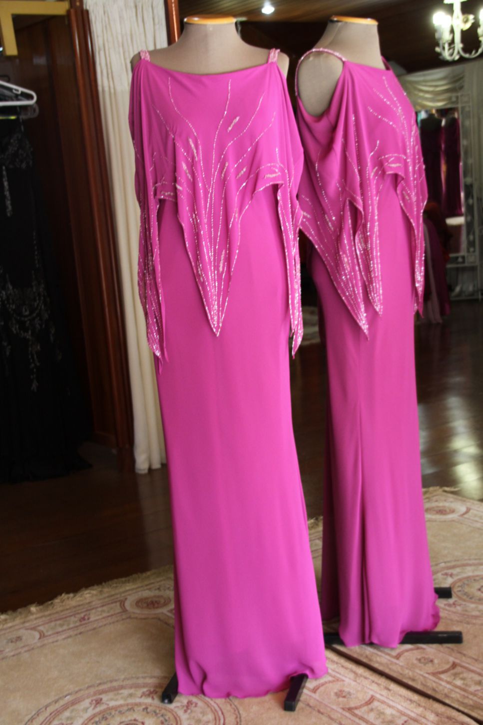 Vestidos para Mães, Madrinhas e Moda Festas - 204 - Hipnose Alta Costura e Spa para Noivas e Noivos - Campinas - SP Vestido de Festa para Mães, Vestido de Festa para Madrinhas, Vestido de Festa para Formatura, Hipnose Alta Costura