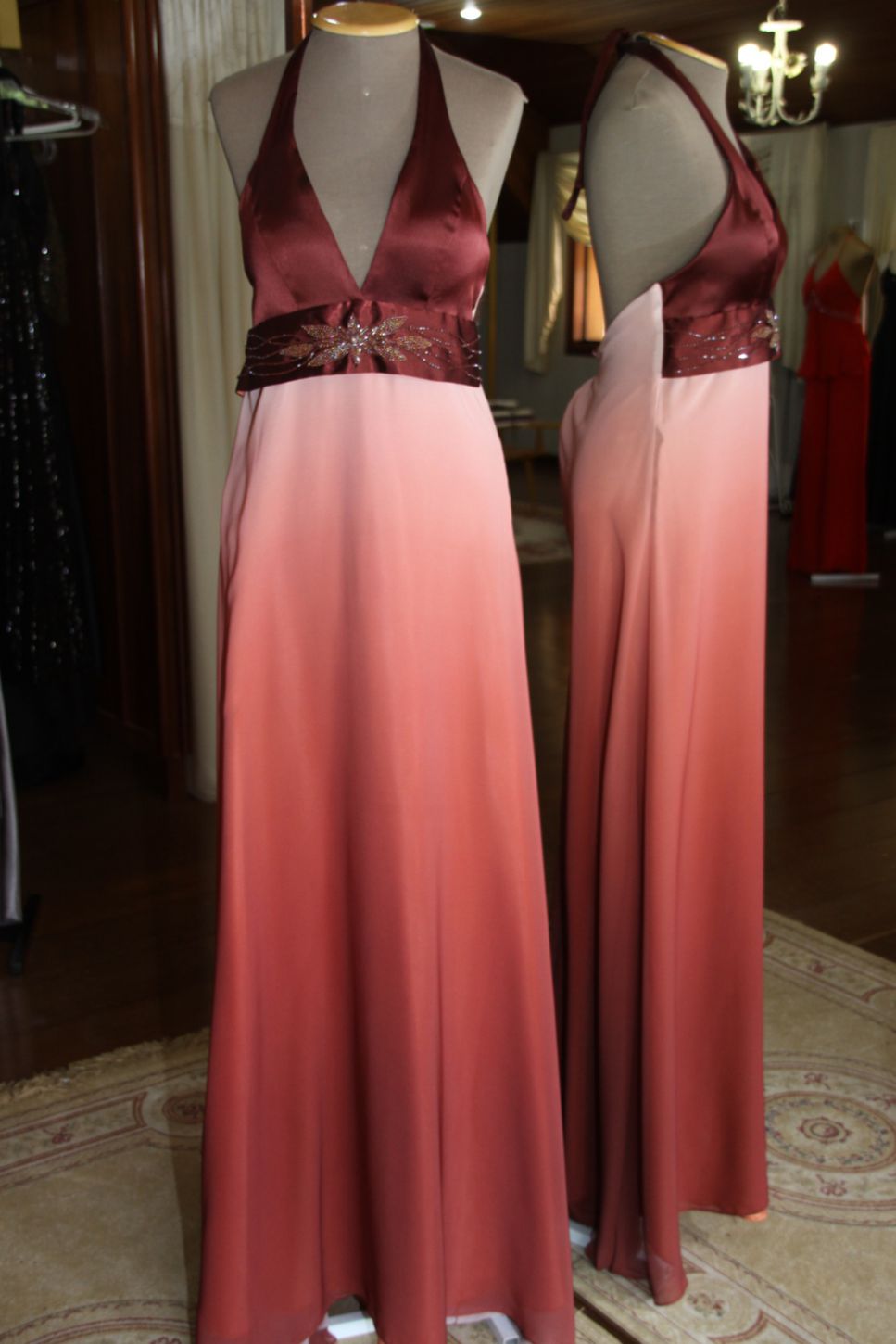 Vestidos para Mães, Madrinhas e Moda Festas - 211 - Hipnose Alta Costura e Spa para Noivas e Noivos - Campinas - SP Vestido de Festa para Mães, Vestido de Festa para Madrinhas, Vestido de Festa para Formatura, Hipnose Alta Costura