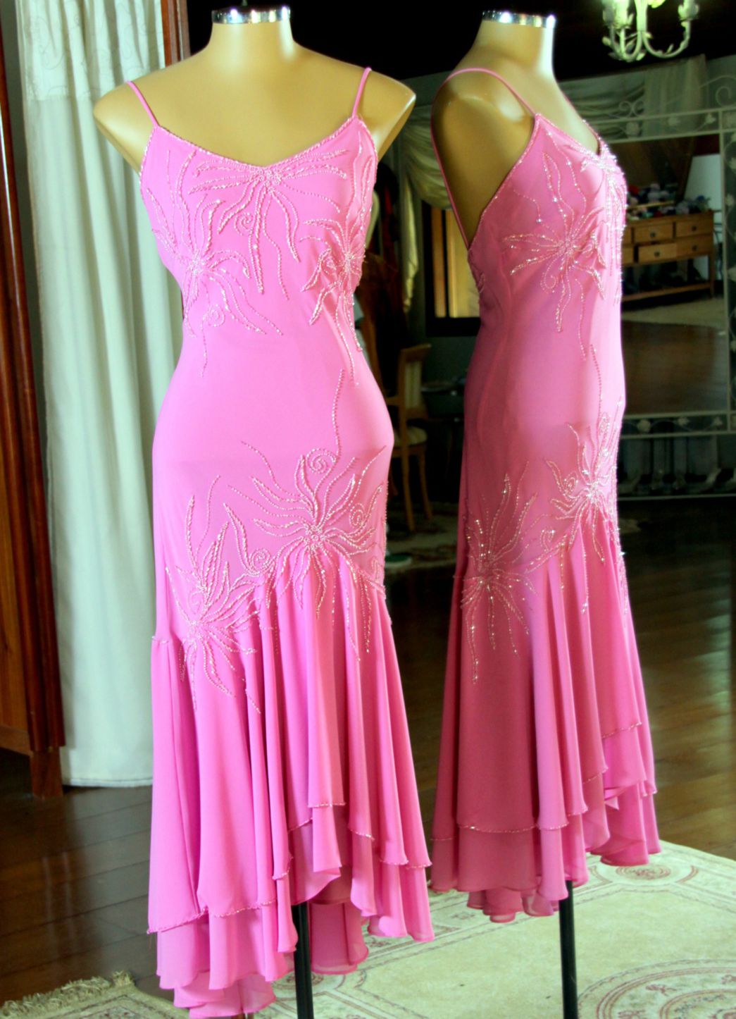 Vestidos para Mães, Madrinhas e Moda Festas - 214 - Hipnose Alta Costura e Spa para Noivas e Noivos - Campinas - SP Vestido de Festa para Mães, Vestido de Festa para Madrinhas, Vestido de Festa para Formatura, Hipnose Alta Costura