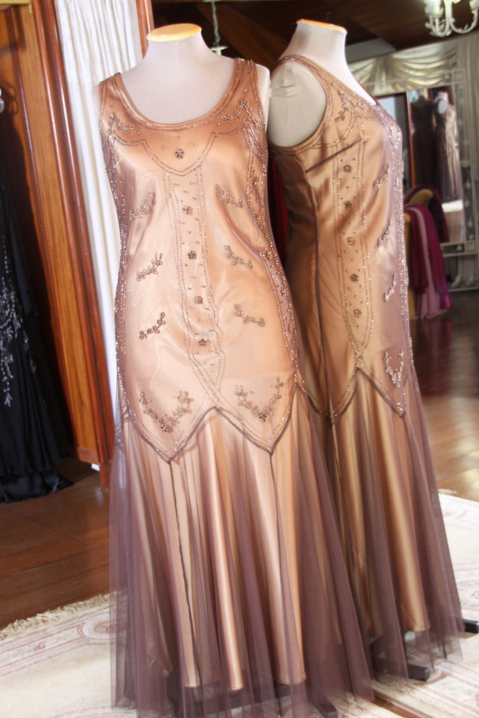 Vestidos para Mães, Madrinhas e Moda Festas - 219 - Hipnose Alta Costura e Spa para Noivas e Noivos - Campinas - SP Vestido de Festa para Mães, Vestido de Festa para Madrinhas, Vestido de Festa para Formatura, Hipnose Alta Costura