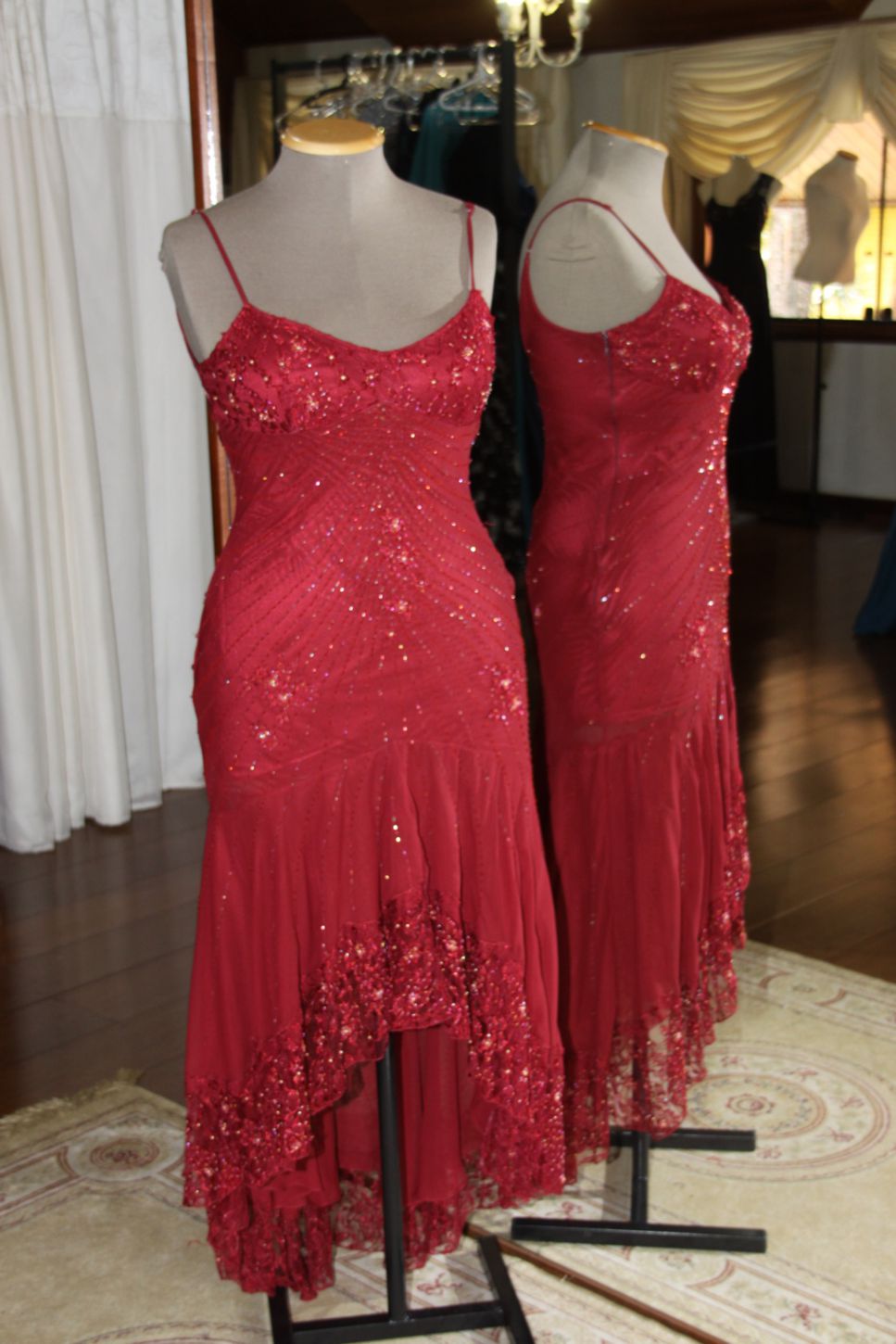 Vestidos para Mães, Madrinhas e Moda Festas - 220 - Hipnose Alta Costura e Spa para Noivas e Noivos - Campinas - SP Vestido de Festa para Mães, Vestido de Festa para Madrinhas, Vestido de Festa para Formatura, Hipnose Alta Costura