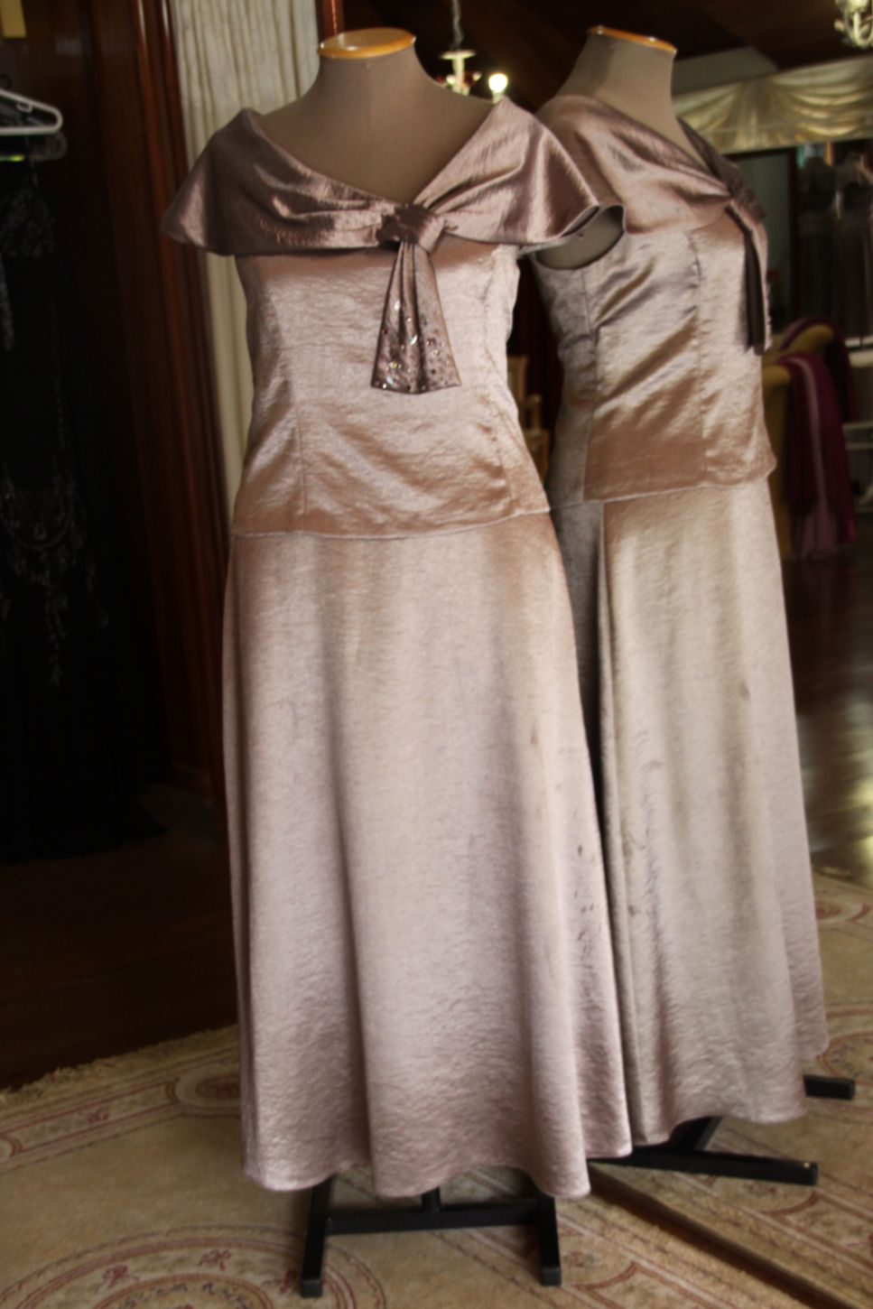 Vestidos para Mães, Madrinhas e Moda Festas - 229 - Hipnose Alta Costura e Spa para Noivas e Noivos - Campinas - SP Vestido de Festa para Mães, Vestido de Festa para Madrinhas, Vestido de Festa para Formatura, Hipnose Alta Costura