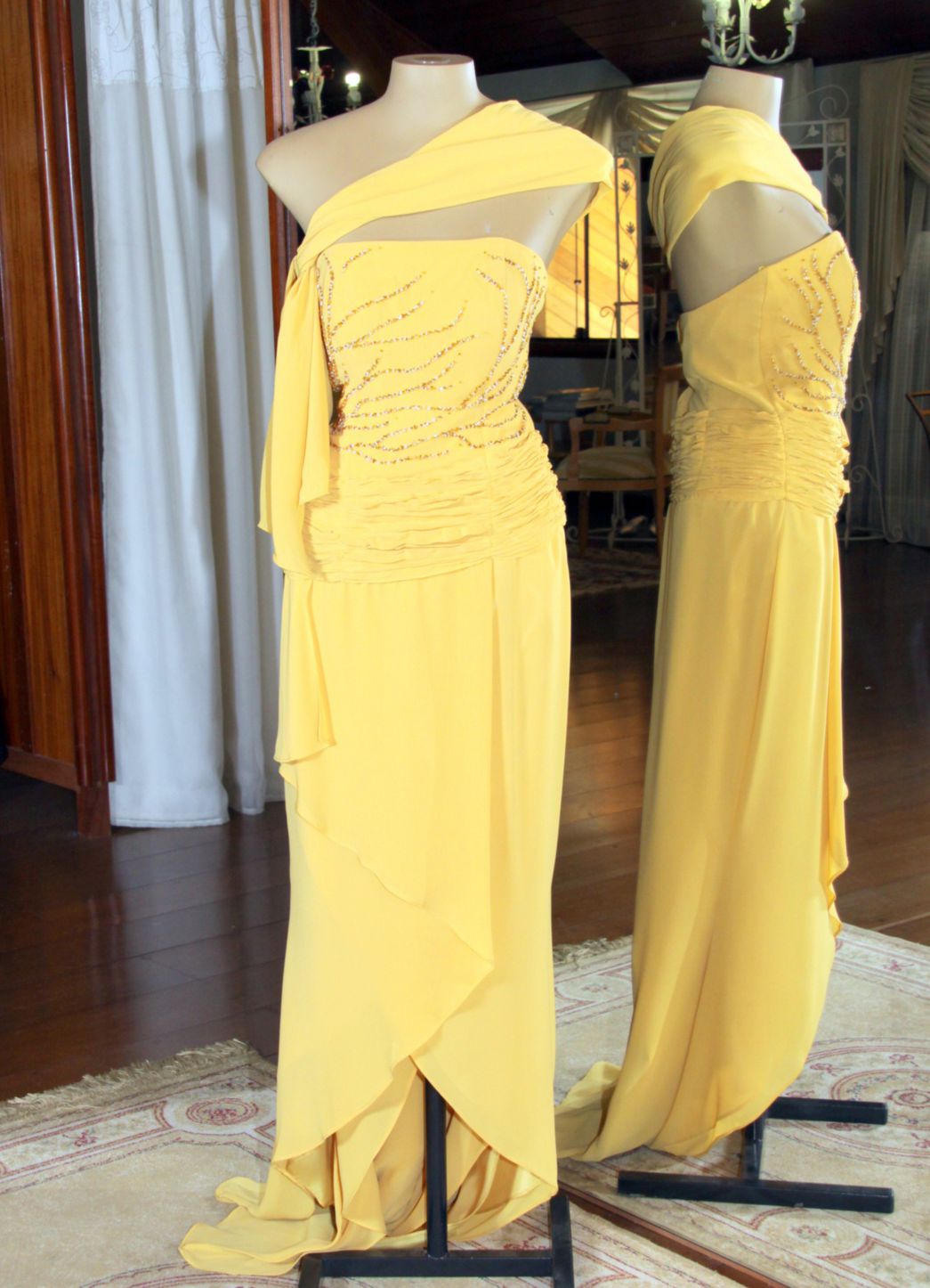 Vestidos para Mães, Madrinhas e Moda Festas - 242 - Hipnose Alta Costura e Spa para Noivas e Noivos - Campinas - SP Vestido de Festa para Mães, Vestido de Festa para Madrinhas, Vestido de Festa para Formatura, Hipnose Alta Costura