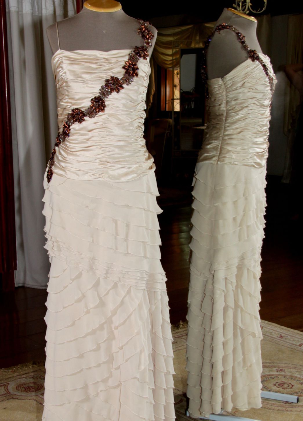 Vestidos para Mães, Madrinhas e Moda Festas - 255 - Hipnose Alta Costura e Spa para Noivas e Noivos - Campinas - SP Vestido de Festa para Mães, Vestido de Festa para Madrinhas, Vestido de Festa para Formatura, Hipnose Alta Costura