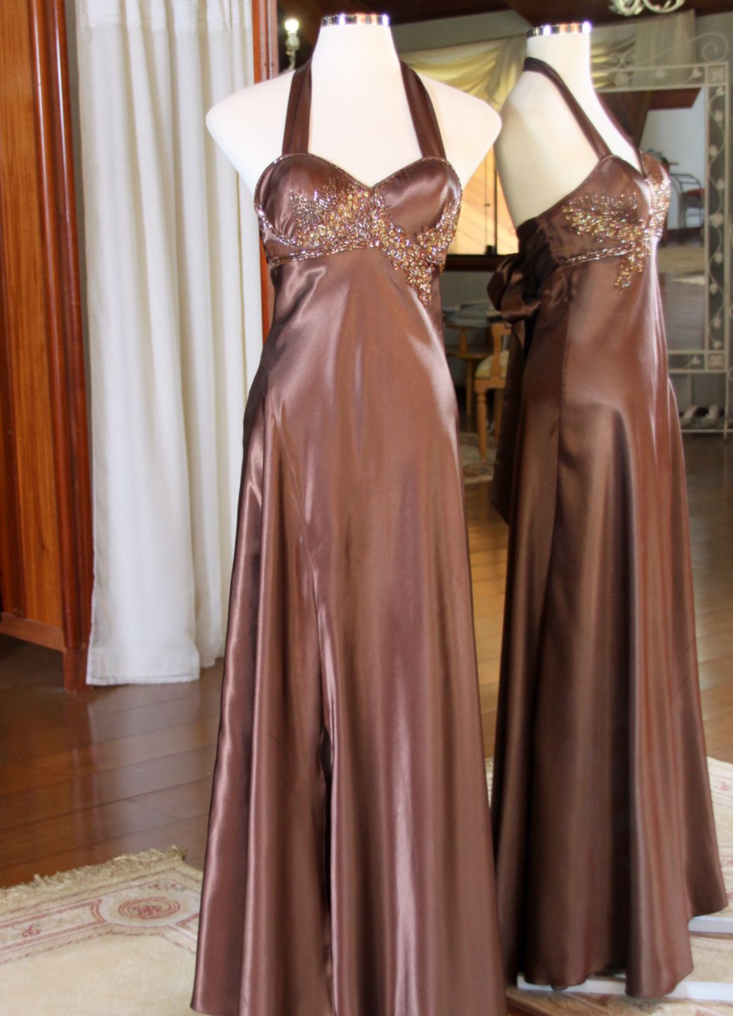 Vestidos para Mães, Madrinhas e Moda Festas - 260 - Hipnose Alta Costura e Spa para Noivas e Noivos - Campinas - SP Vestido de Festa para Mães, Vestido de Festa para Madrinhas, Vestido de Festa para Formatura, Hipnose Alta Costura