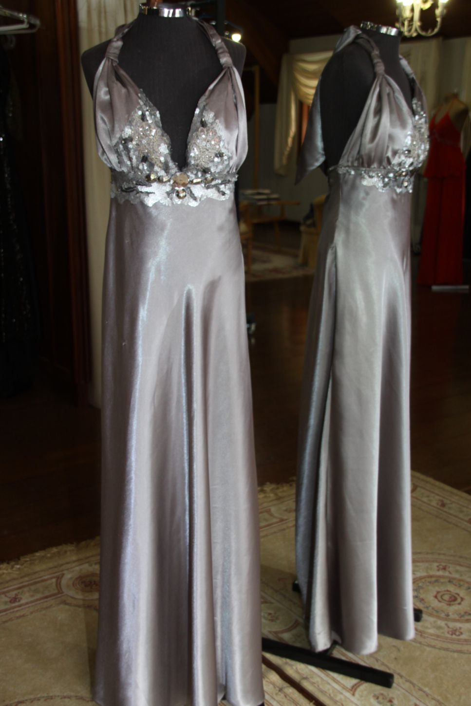 Vestidos para Mães, Madrinhas e Moda Festas - 263 - Hipnose Alta Costura e Spa para Noivas e Noivos - Campinas - SP Vestido de Festa para Mães, Vestido de Festa para Madrinhas, Vestido de Festa para Formatura, Hipnose Alta Costura