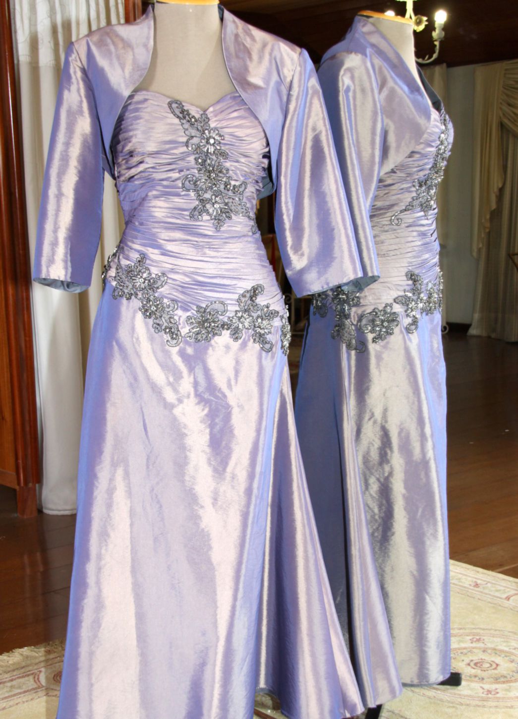 Vestidos para Mães, Madrinhas e Moda Festas - 290 - Hipnose Alta Costura e Spa para Noivas e Noivos - Campinas - SP Vestido de Festa para Mães, Vestido de Festa para Madrinhas, Vestido de Festa para Formatura, Hipnose Alta Costura