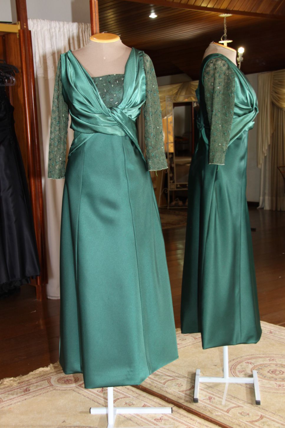 Vestidos para Mães, Madrinhas e Moda Festas - 312 - Hipnose Alta Costura e Spa para Noivas e Noivos - Campinas - SP Vestido de Festa para Mães, Vestido de Festa para Madrinhas, Vestido de Festa para Formatura, Hipnose Alta Costura