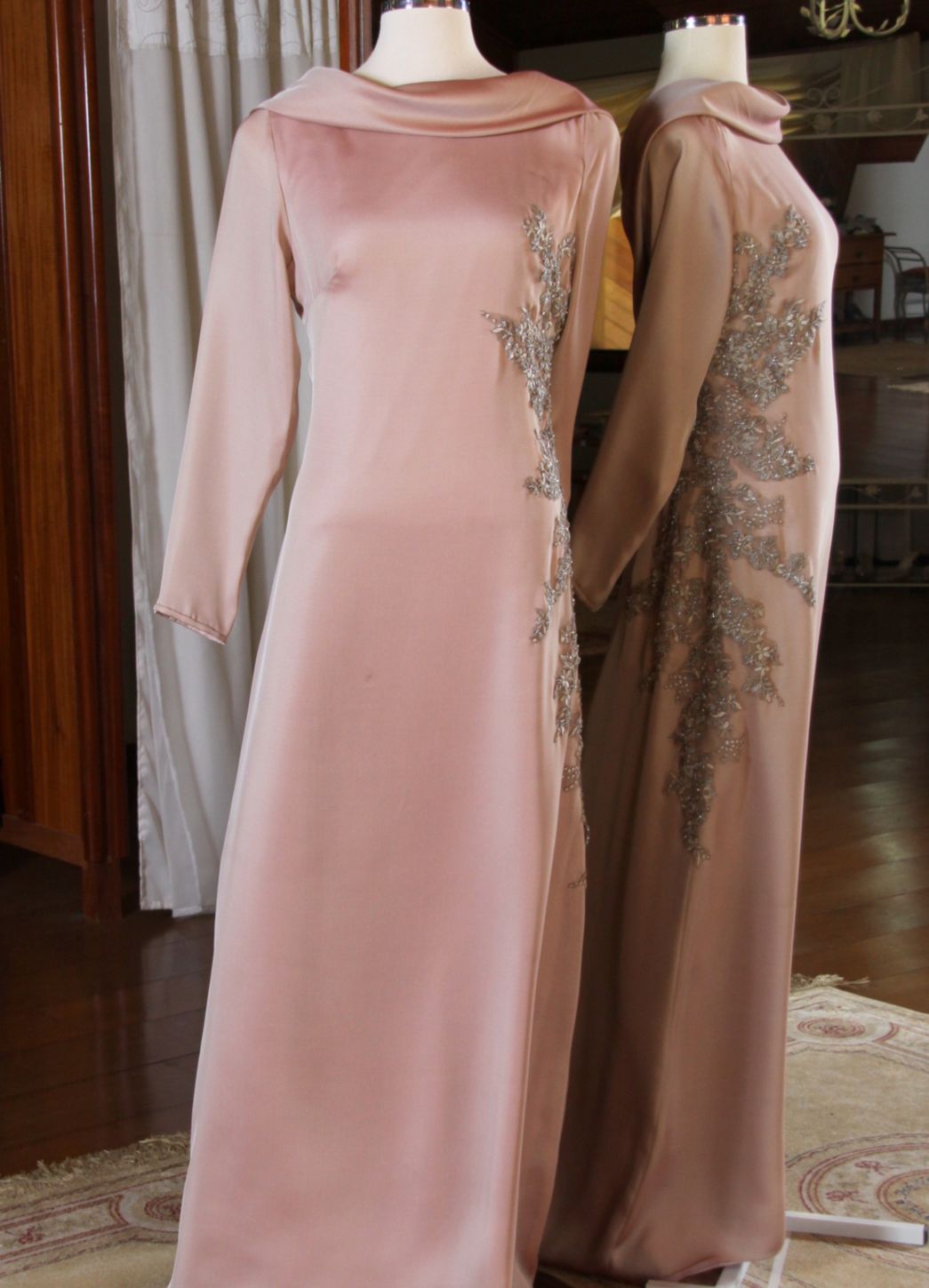 Vestidos para Mães, Madrinhas e Moda Festas - 314 - Hipnose Alta Costura e Spa para Noivas e Noivos - Campinas - SP Vestido de Festa para Mães, Vestido de Festa para Madrinhas, Vestido de Festa para Formatura, Hipnose Alta Costura