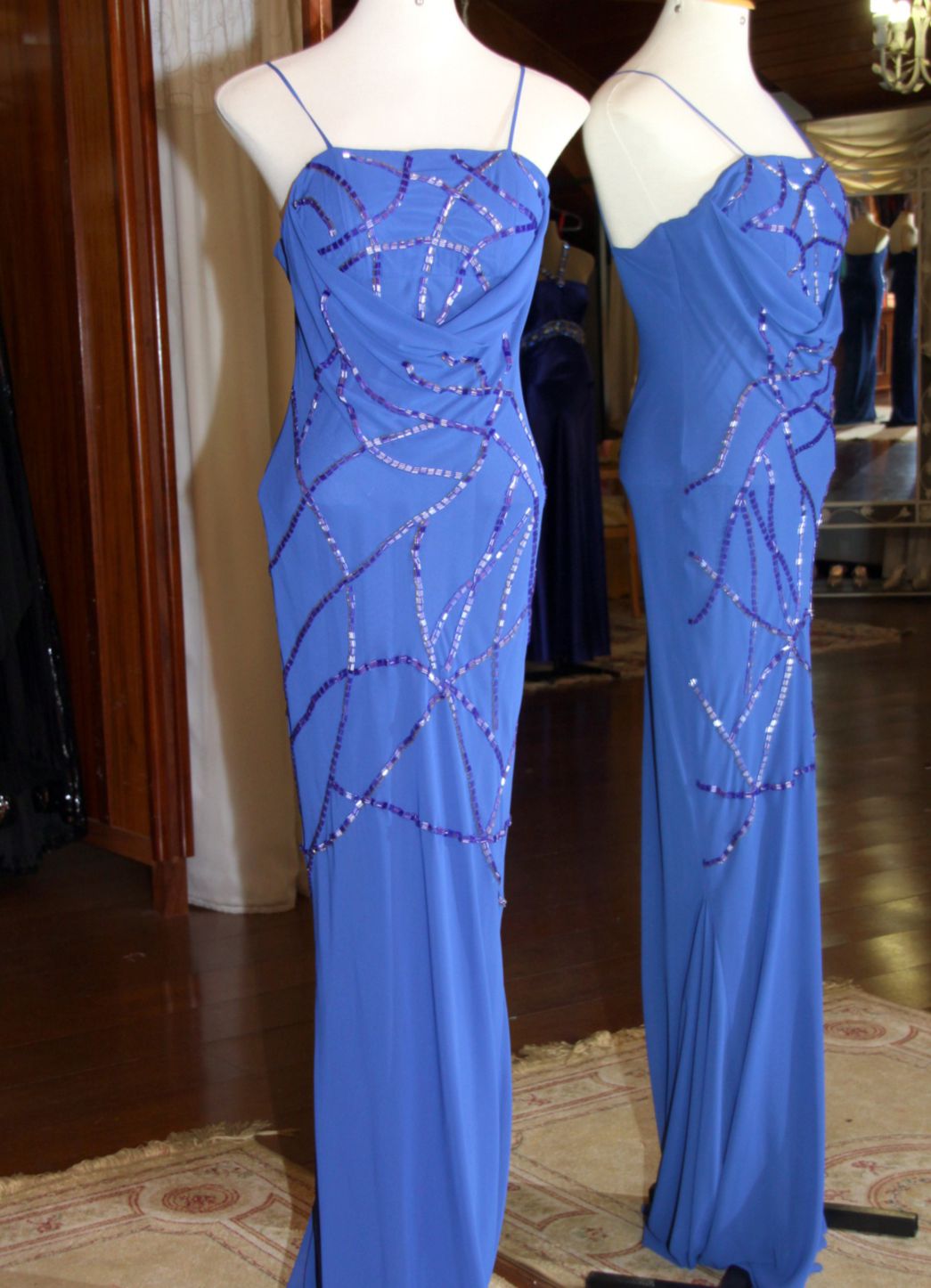 Vestidos para Mães, Madrinhas e Moda Festas - 330 - Hipnose Alta Costura e Spa para Noivas e Noivos - Campinas - SP Vestido de Festa para Mães, Vestido de Festa para Madrinhas, Vestido de Festa para Formatura, Hipnose Alta Costura