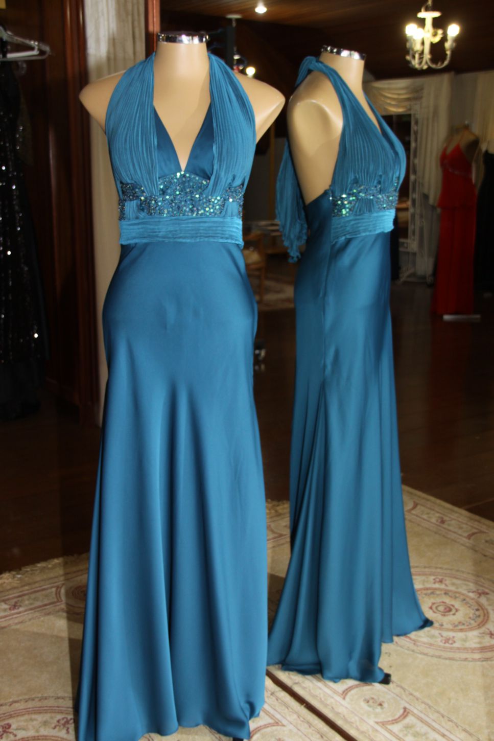 Vestidos para Mães, Madrinhas e Moda Festas - 336 - Hipnose Alta Costura e Spa para Noivas e Noivos - Campinas - SP Vestido de Festa para Mães, Vestido de Festa para Madrinhas, Vestido de Festa para Formatura, Hipnose Alta Costura