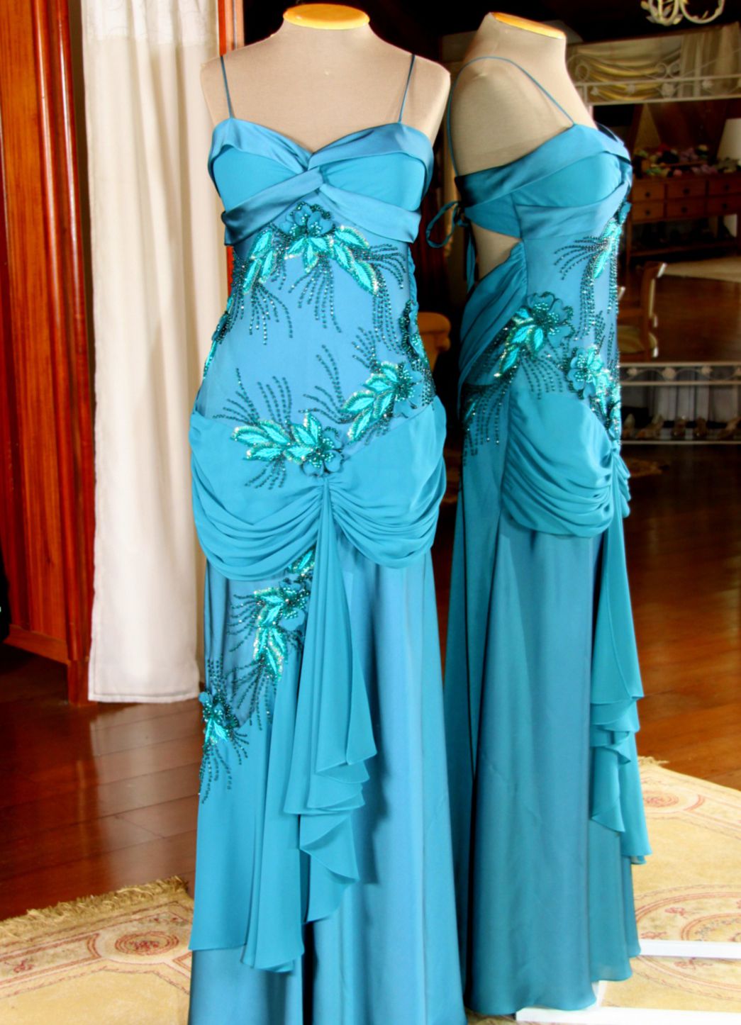 Vestidos para Mães, Madrinhas e Moda Festas - 339 - Hipnose Alta Costura e Spa para Noivas e Noivos - Campinas - SP Vestido de Festa para Mães, Vestido de Festa para Madrinhas, Vestido de Festa para Formatura, Hipnose Alta Costura