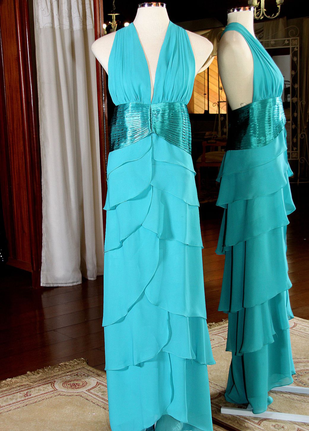 Vestidos para Mães, Madrinhas e Moda Festas - 341 - Hipnose Alta Costura e Spa para Noivas e Noivos - Campinas - SP Vestido de Festa para Mães, Vestido de Festa para Madrinhas, Vestido de Festa para Formatura, Hipnose Alta Costura