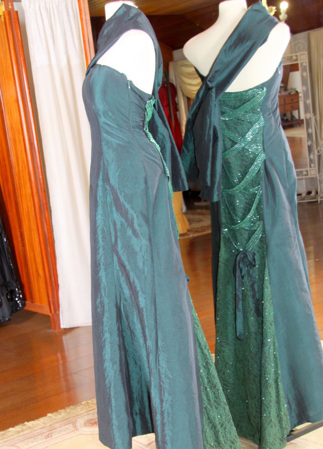 Vestidos para Mães, Madrinhas e Moda Festas - 345 - Hipnose Alta Costura e Spa para Noivas e Noivos - Campinas - SP Vestido de Festa para Mães, Vestido de Festa para Madrinhas, Vestido de Festa para Formatura, Hipnose Alta Costura