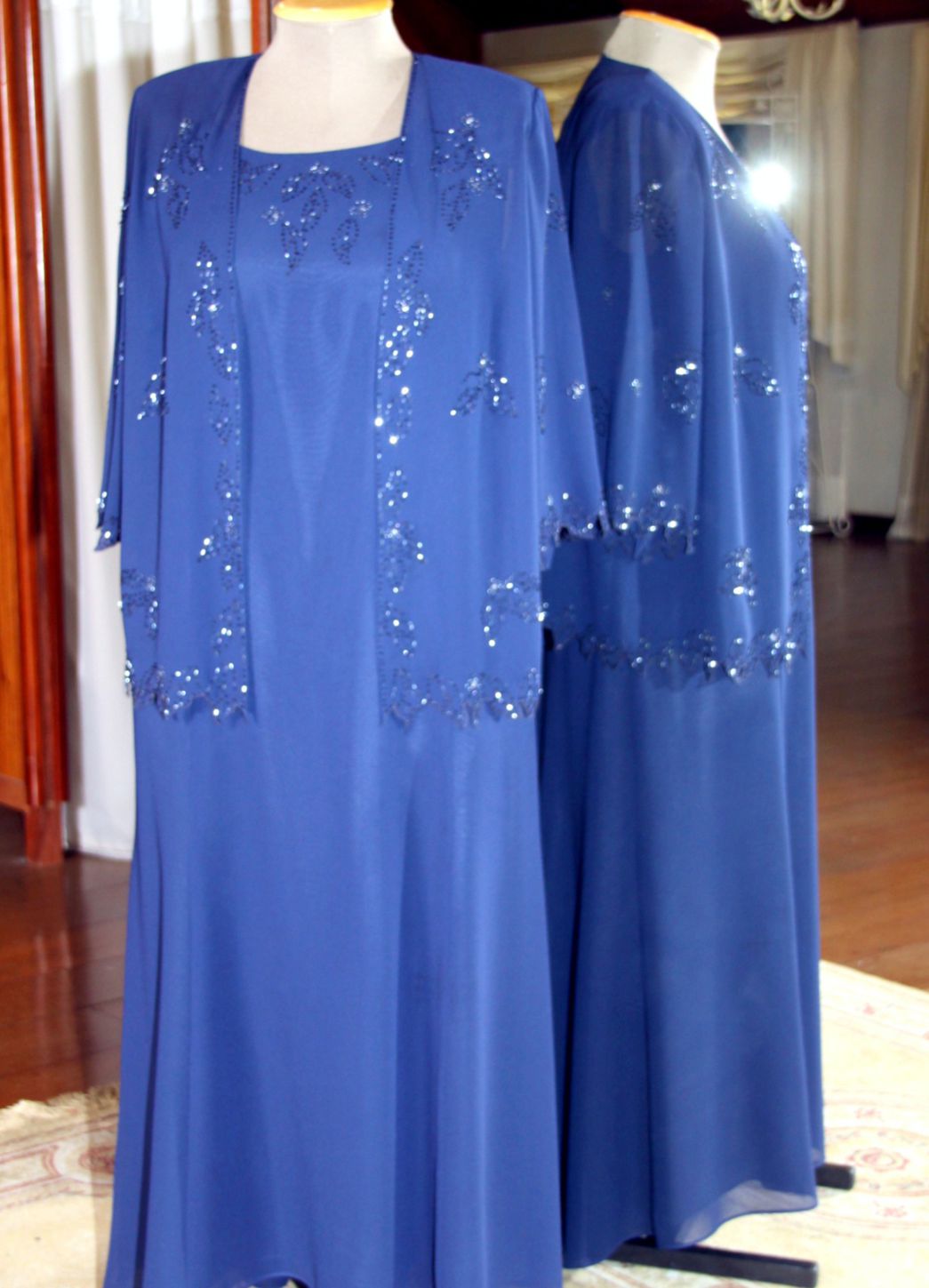 Vestidos para Mães, Madrinhas e Moda Festas - 35 - Hipnose Alta Costura e Spa para Noivas e Noivos - Campinas - SP Vestido de Festa para Mães, Vestido de Festa para Madrinhas, Vestido de Festa para Formatura, Hipnose Alta Costura