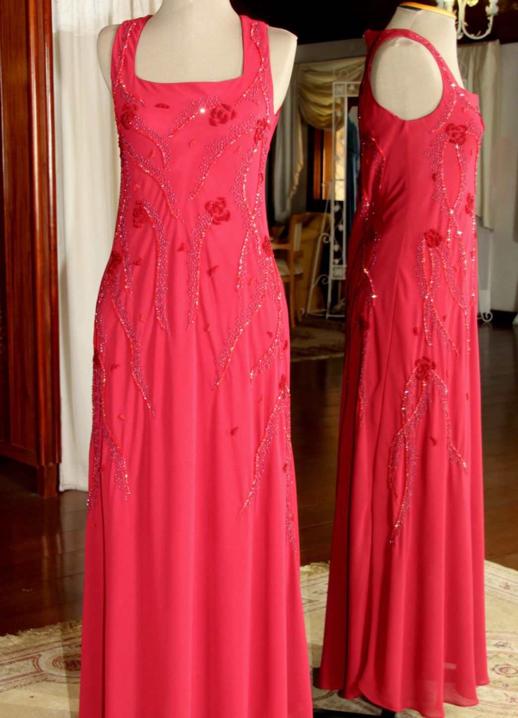 Vestidos para Mães, Madrinhas e Moda Festas - 364 - Hipnose Alta Costura e Spa para Noivas e Noivos - Campinas - SP Vestido de Festa para Mães, Vestido de Festa para Madrinhas, Vestido de Festa para Formatura, Hipnose Alta Costura