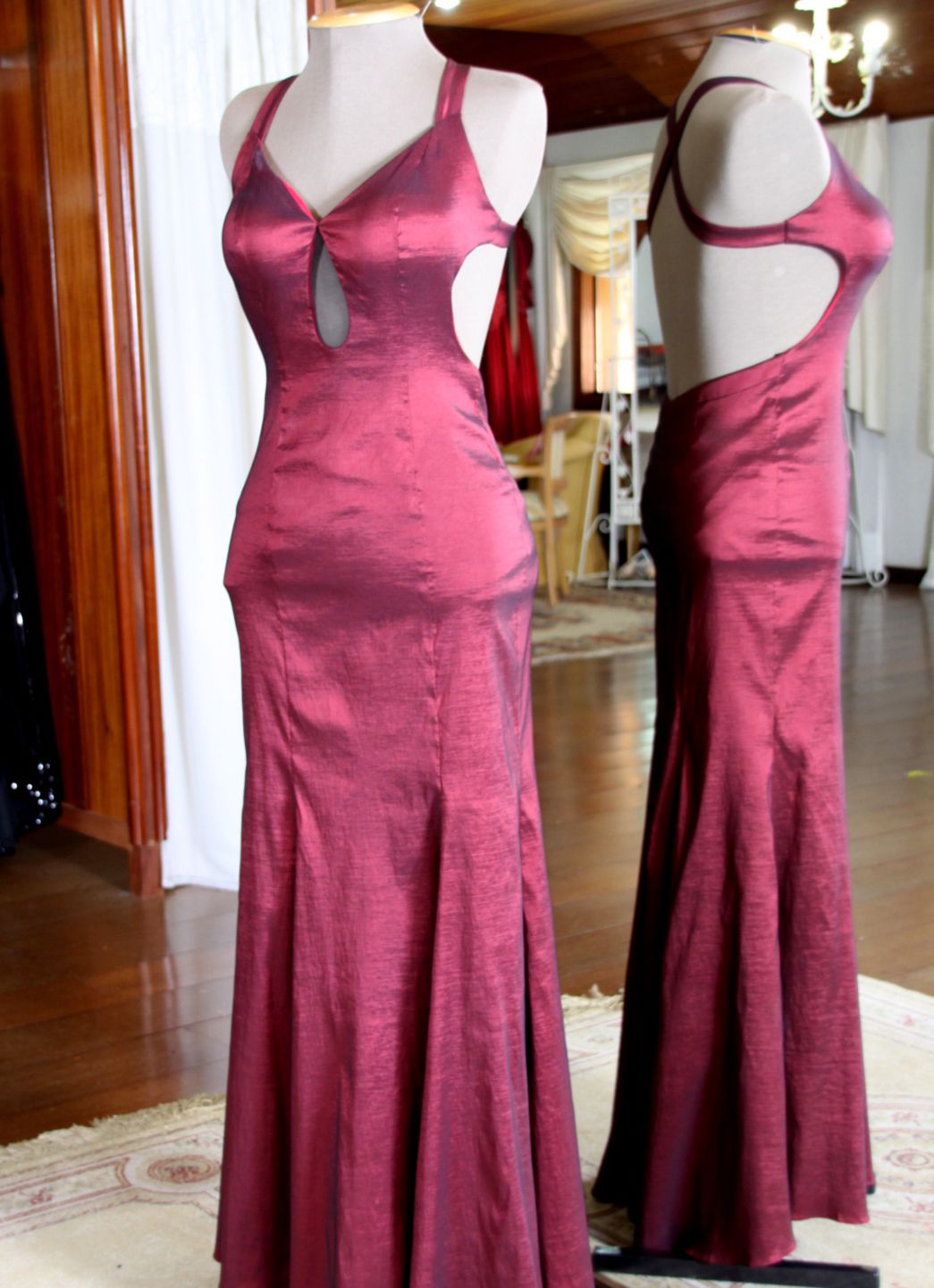 Vestidos para Mães, Madrinhas e Moda Festas - 440 - Hipnose Alta Costura e Spa para Noivas e Noivos - Campinas - SP Vestido de Festa para Mães, Vestido de Festa para Madrinhas, Vestido de Festa para Formatura, Hipnose Alta Costura