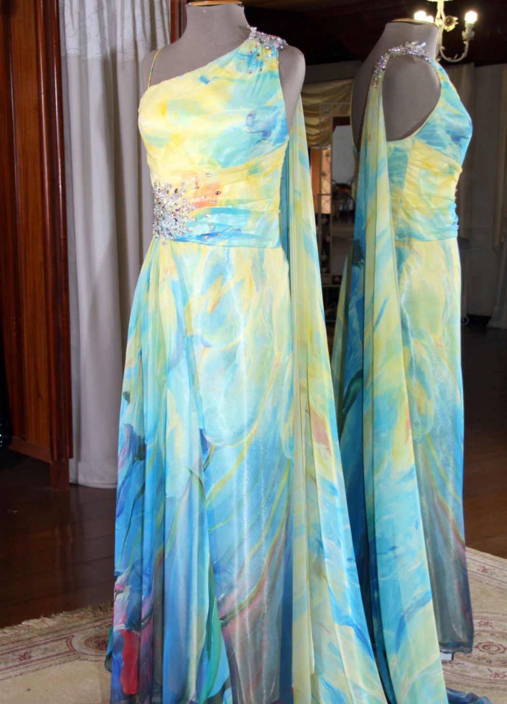 Vestidos para Mães, Madrinhas e Moda Festas - 443 - Hipnose Alta Costura e Spa para Noivas e Noivos - Campinas - SP Vestido de Festa para Mães, Vestido de Festa para Madrinhas, Vestido de Festa para Formatura, Hipnose Alta Costura