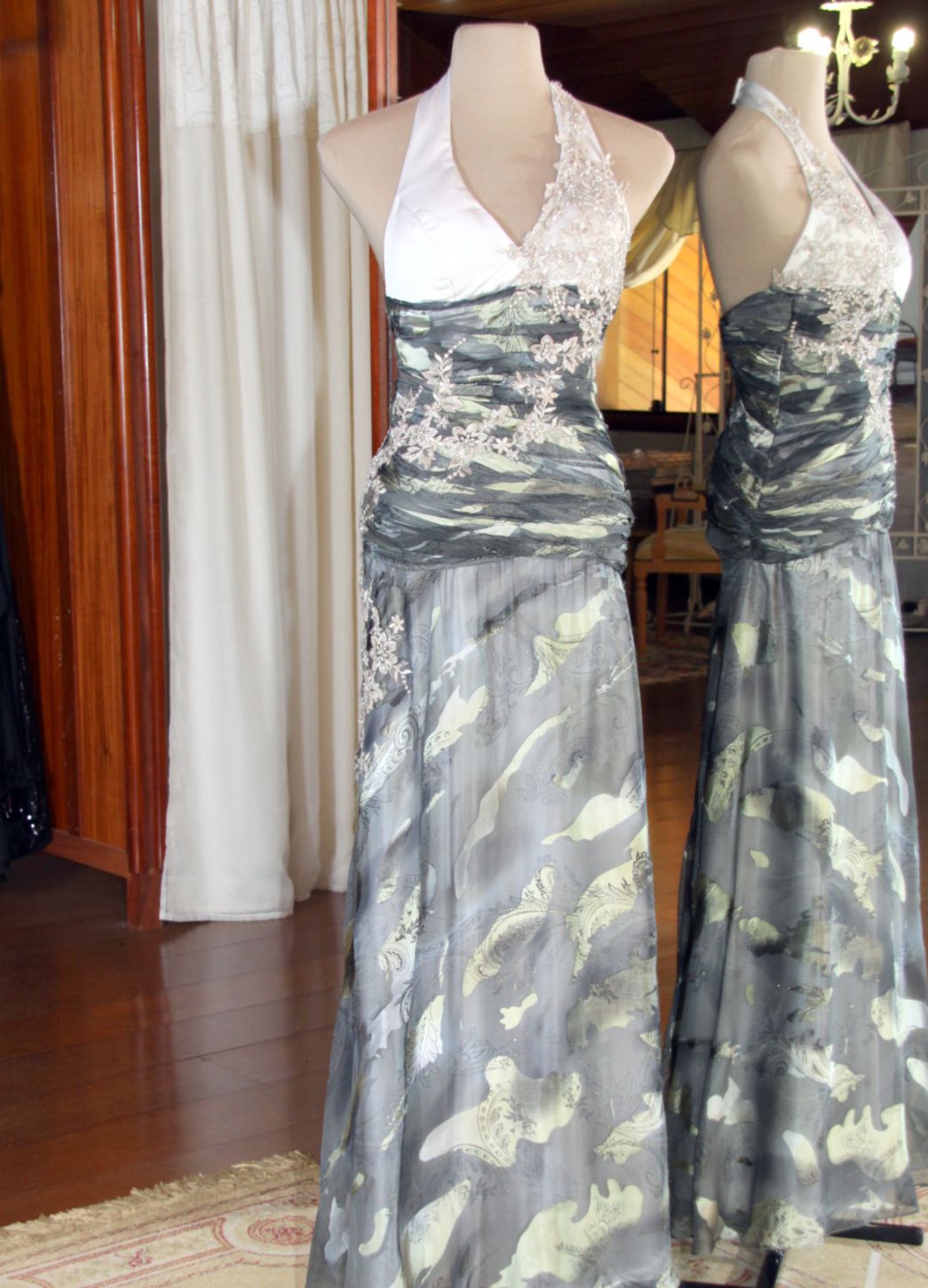 Vestidos para Mães, Madrinhas e Moda Festas - 464 - Hipnose Alta Costura e Spa para Noivas e Noivos - Campinas - SP Vestido de Festa para Mães, Vestido de Festa para Madrinhas, Vestido de Festa para Formatura, Hipnose Alta Costura