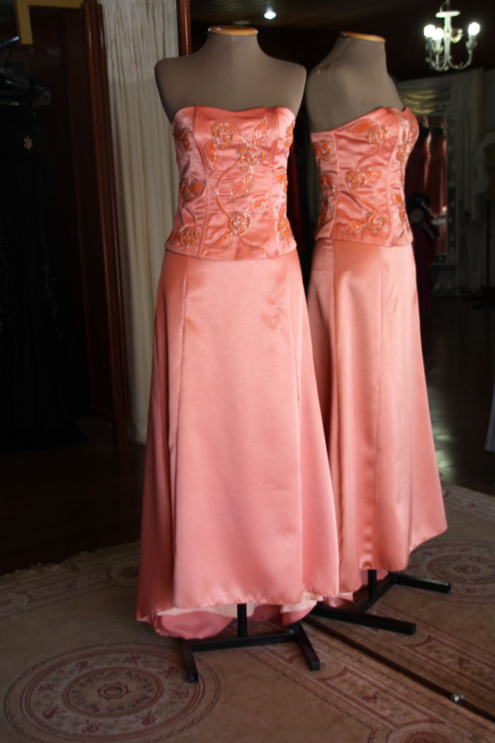 Vestidos para Mães, Madrinhas e Moda Festas - 494 - Hipnose Alta Costura e Spa para Noivas e Noivos - Campinas - SP Vestido de Festa para Mães, Vestido de Festa para Madrinhas, Vestido de Festa para Formatura, Hipnose Alta Costura