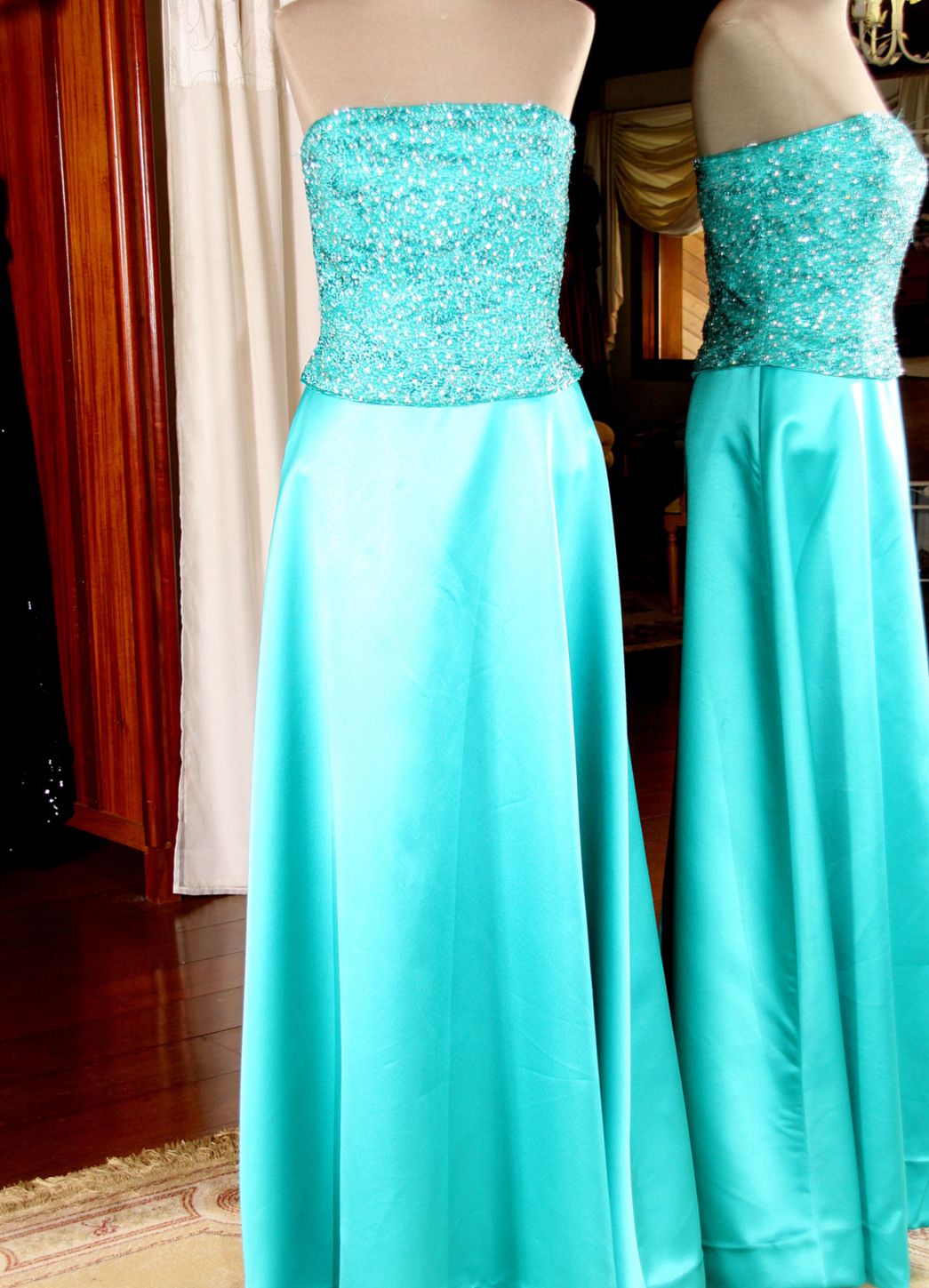 Vestidos para Mães, Madrinhas e Moda Festas - 501 - Hipnose Alta Costura e Spa para Noivas e Noivos - Campinas - SP Vestido de Festa para Mães, Vestido de Festa para Madrinhas, Vestido de Festa para Formatura, Hipnose Alta Costura